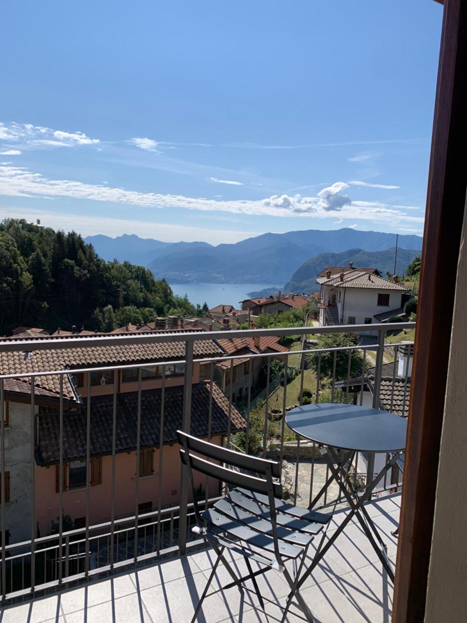 Casa Savina - Stupenda Vista Lago E Monti Plesio Luaran gambar